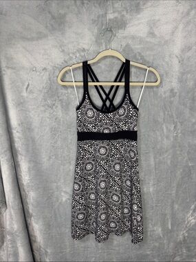 lola Black and White Strappy Floral-Print Mini Dress